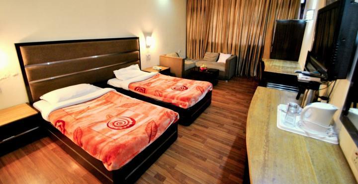 Hotel South End Chandigarh Exterior photo