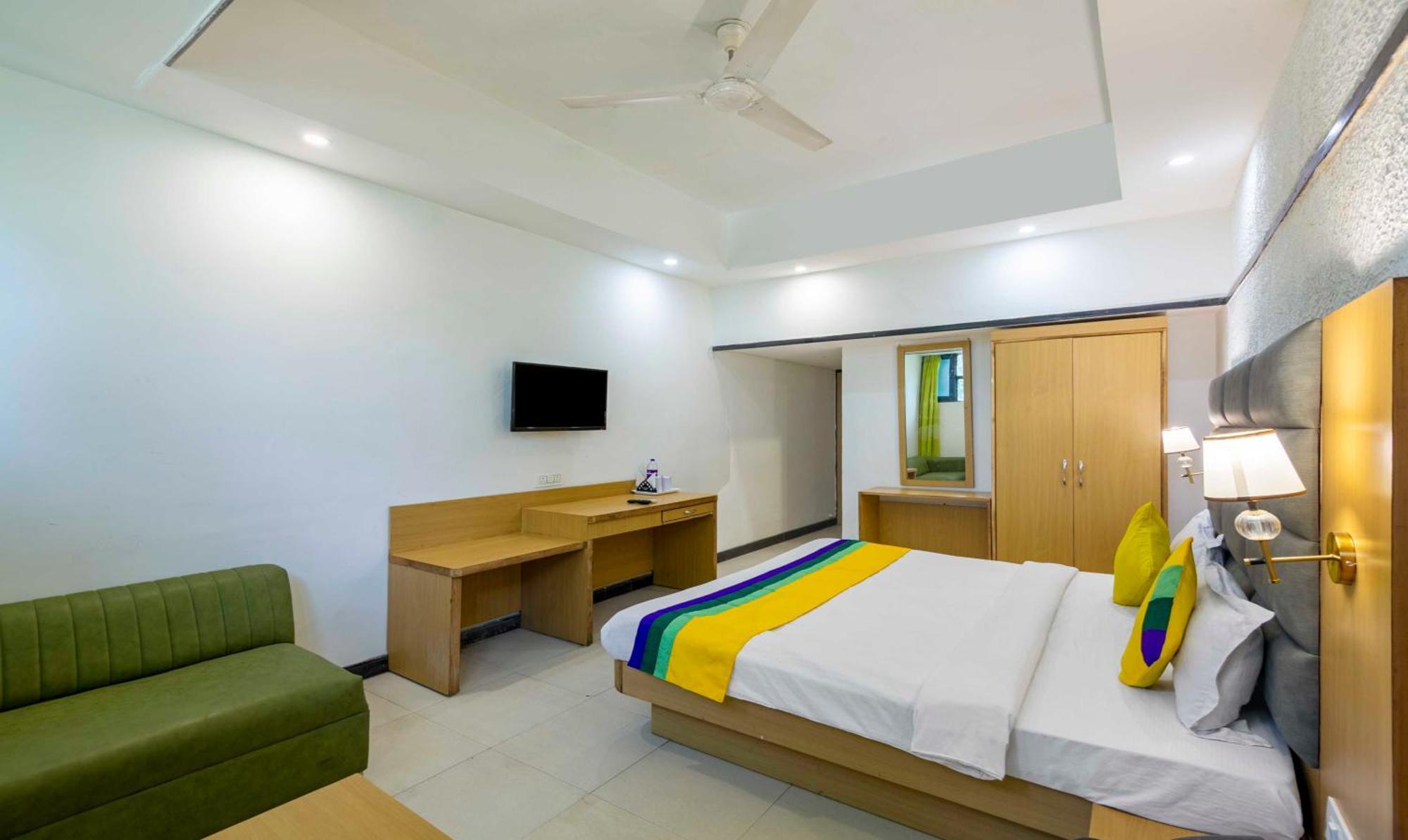 Hotel South End Chandigarh Exterior photo